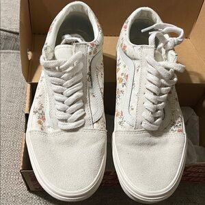 Floral White Sneakers